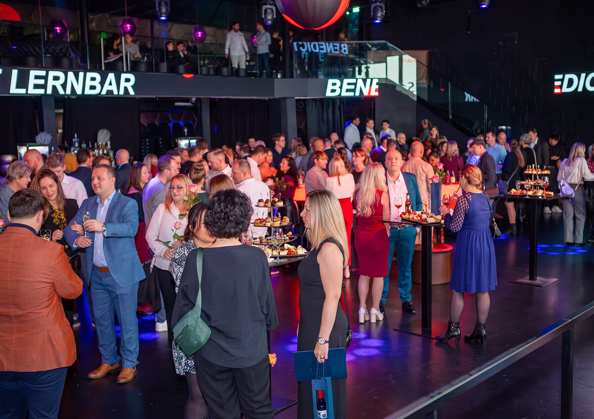 Eventhall Luzern Die perfekte Locatoin für Galas, Awardshows und Diplomfeiern Benedict Apero